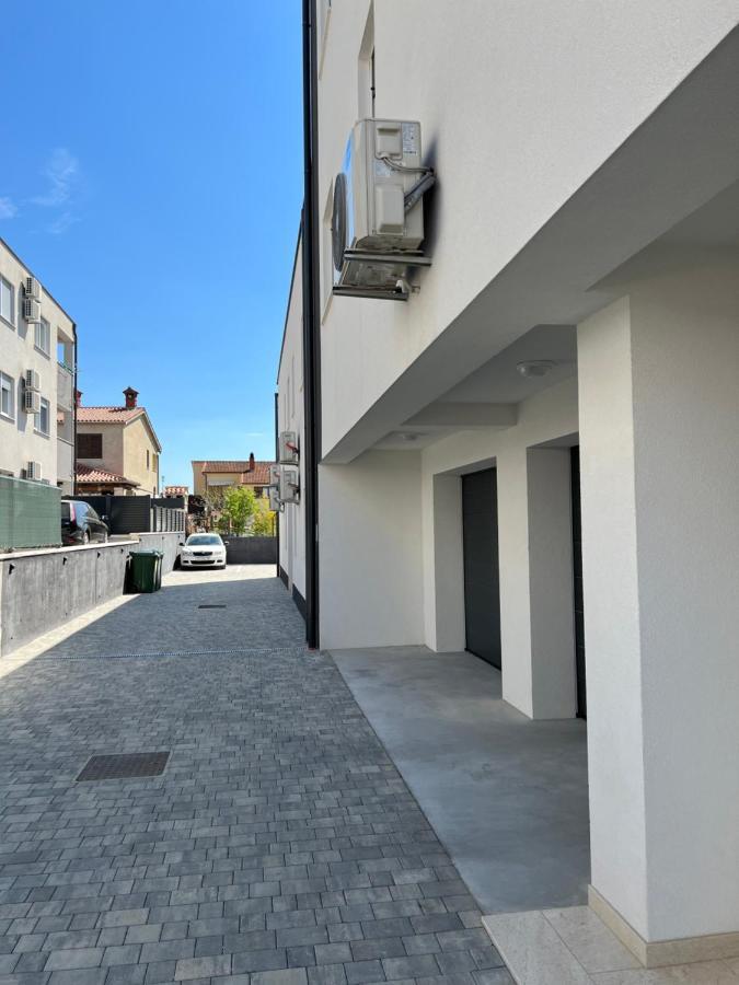 Apartment Sunrise With Private Parking Πούλα Εξωτερικό φωτογραφία