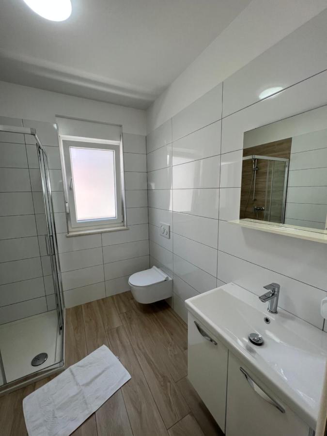 Apartment Sunrise With Private Parking Πούλα Εξωτερικό φωτογραφία