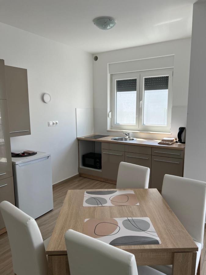 Apartment Sunrise With Private Parking Πούλα Εξωτερικό φωτογραφία