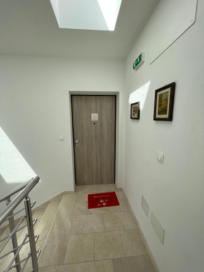 Apartment Sunrise With Private Parking Πούλα Εξωτερικό φωτογραφία