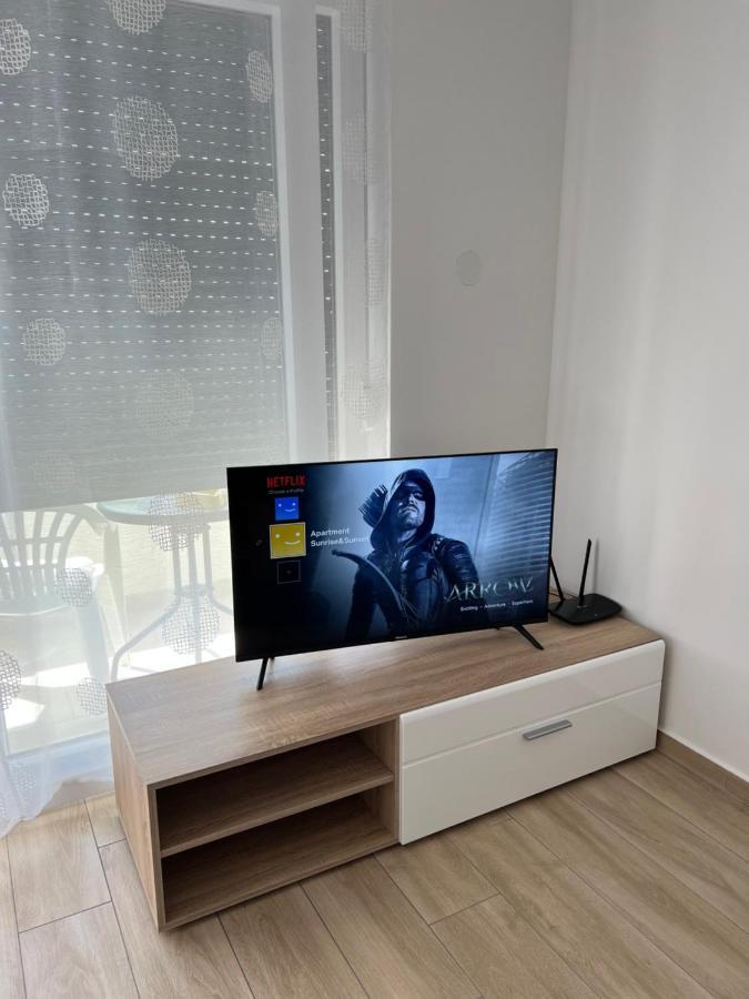 Apartment Sunrise With Private Parking Πούλα Εξωτερικό φωτογραφία